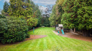 Photo 32- click for photo gallery